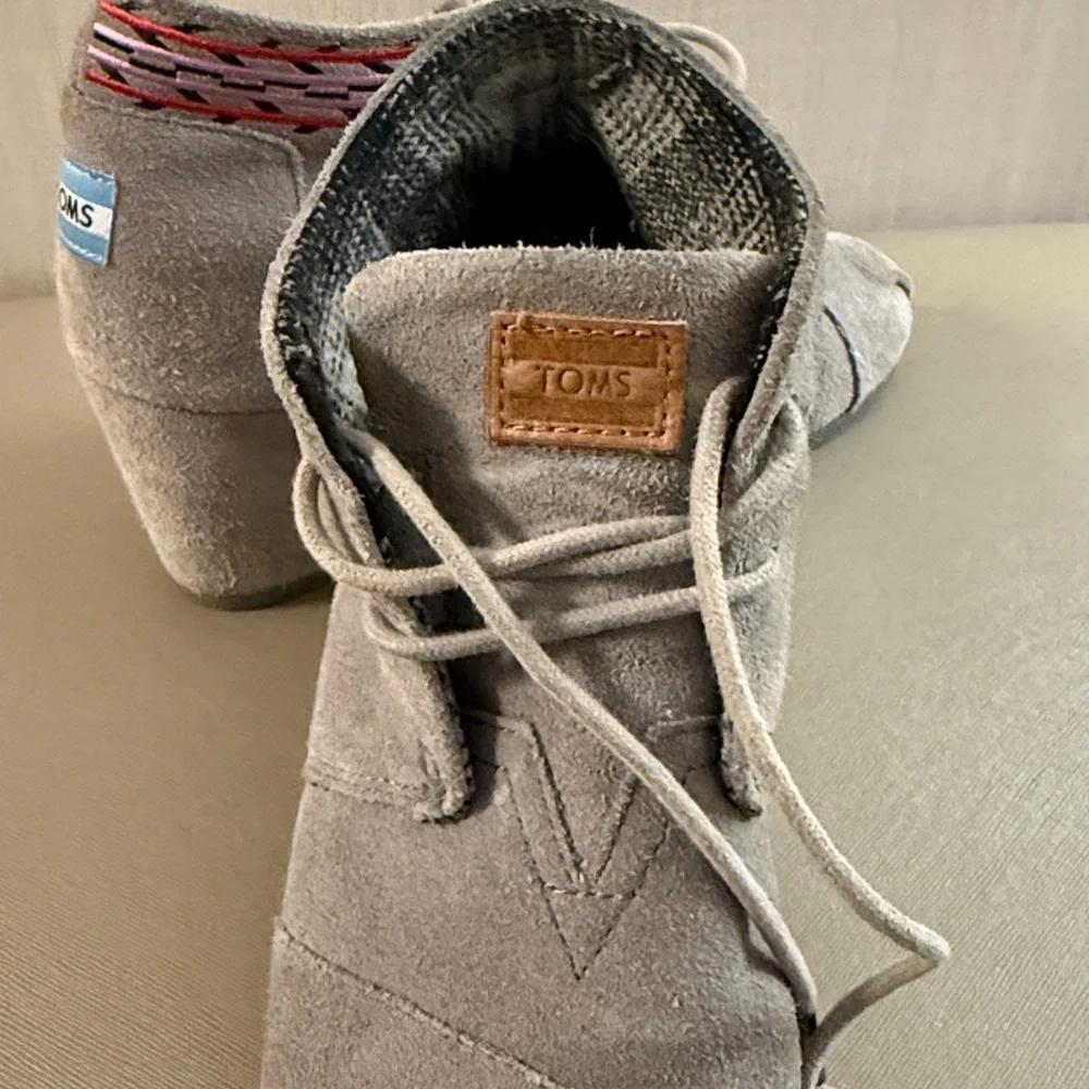 Toms grey Aztec suede wedge boots Women’s 9